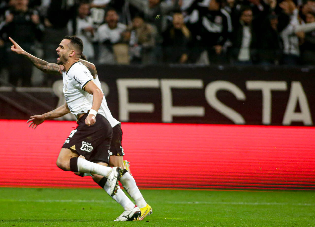 RÁDIO MARINGÁ - Em São Paulo, Corinthians derrota o Sport por 2 a 1 pelo  Brasileiro - Orlando Gonzalez