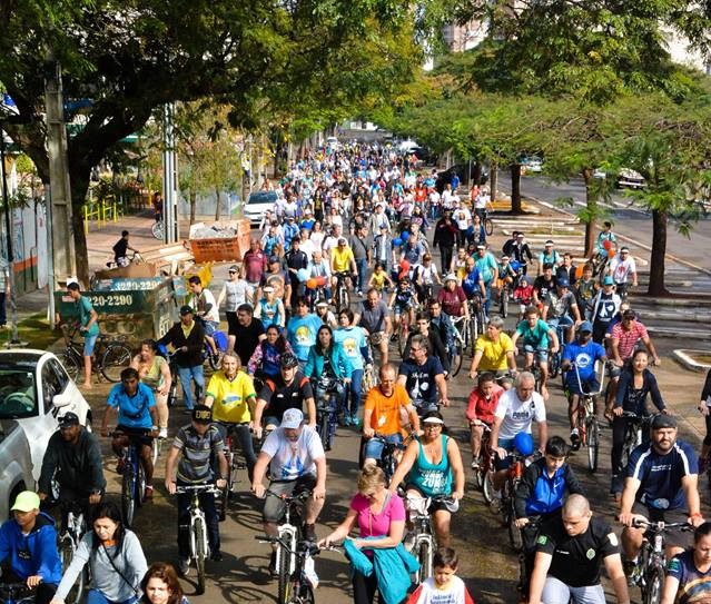 Participantes do 6º passeio ciclístico / Arquidiocese de Maringá