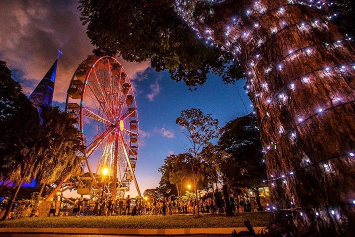 Roda gigante, Big Tower começam funcionar na Maringá Encantada