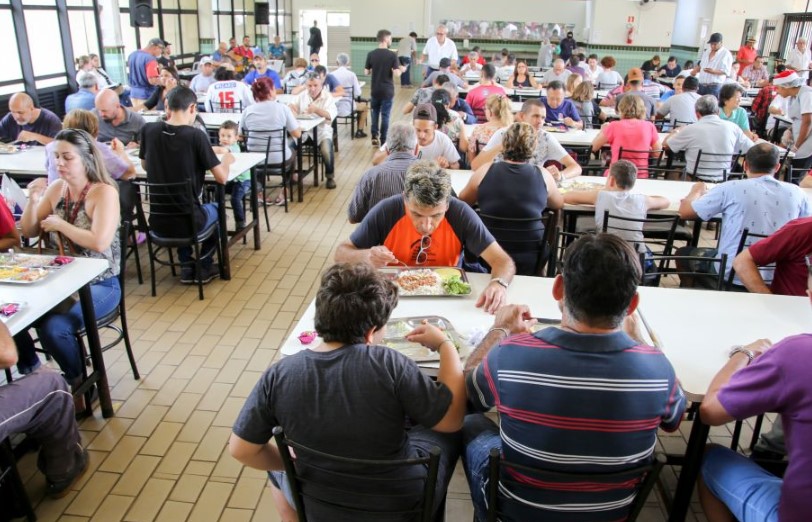 Restaurantes populares de Maringá têm cardápio especial de Páscoa nesta quinta-feira (28)