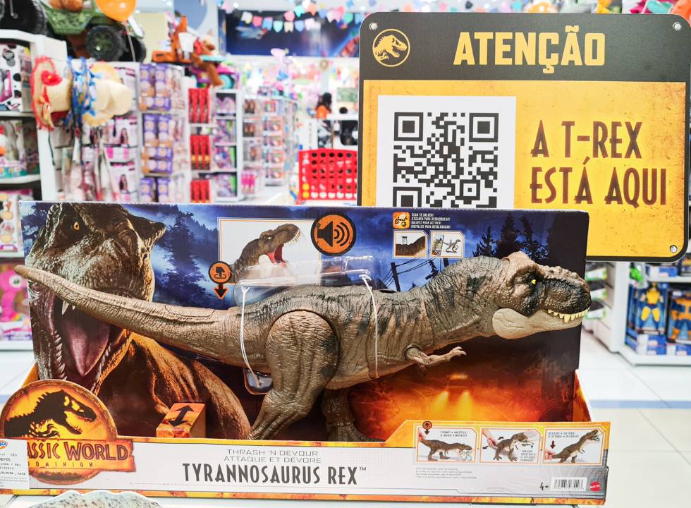 Jurassic World Dinossauro de Brinquedo Thrash 'N Devour