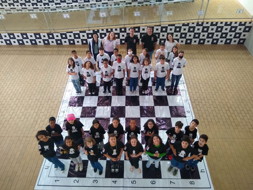 Maringá realiza 2º Campeonato de Xadrez com alunos da rede municipal