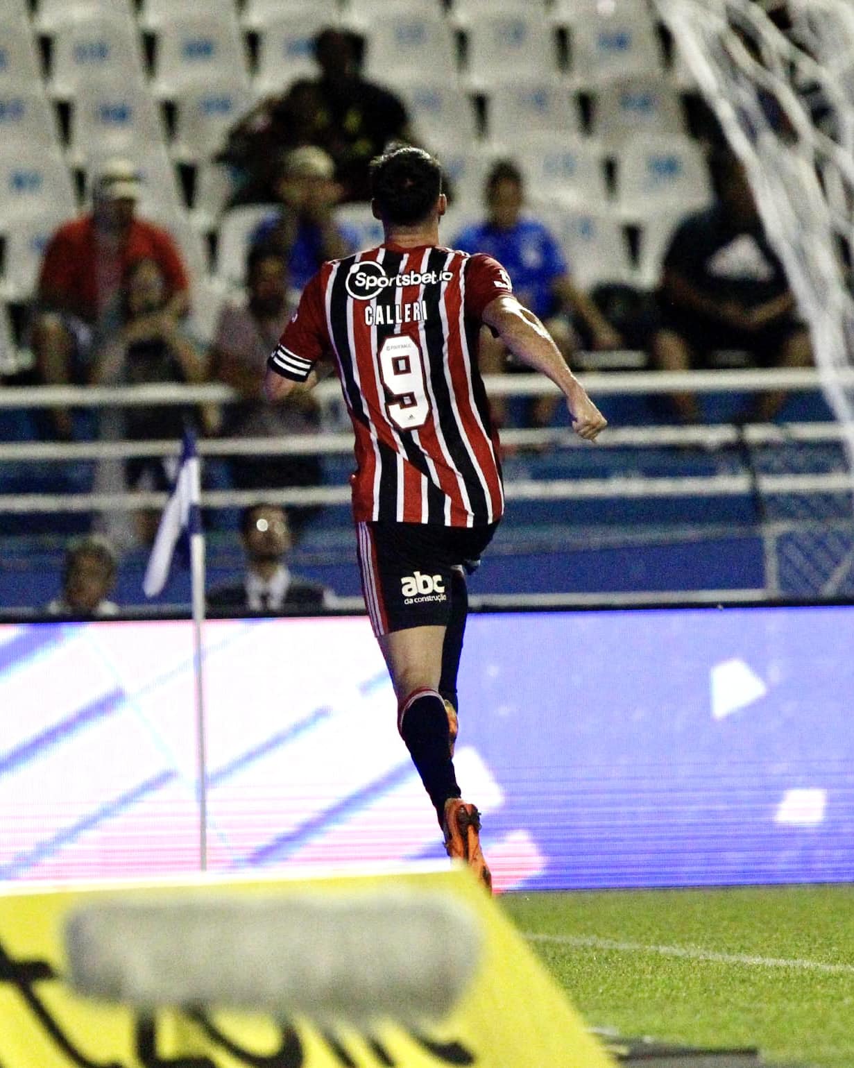 São Paulo avança para as quartas de final do Campeonato Paulista