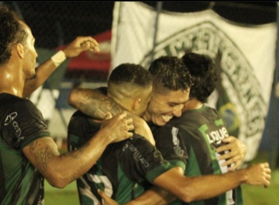 Maringá Futebol Clube - Maringá Futebol Clube renova o contrato com o  zagueiro Wesley Santos até outubro de 2025