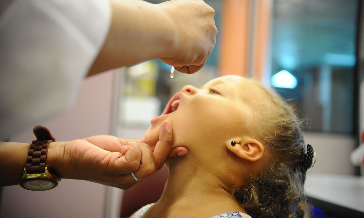 vacinação pólio