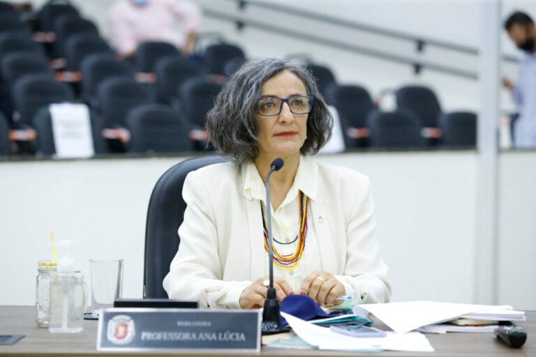 Ana Lúcia Rodrigues / procuradoria da mulher