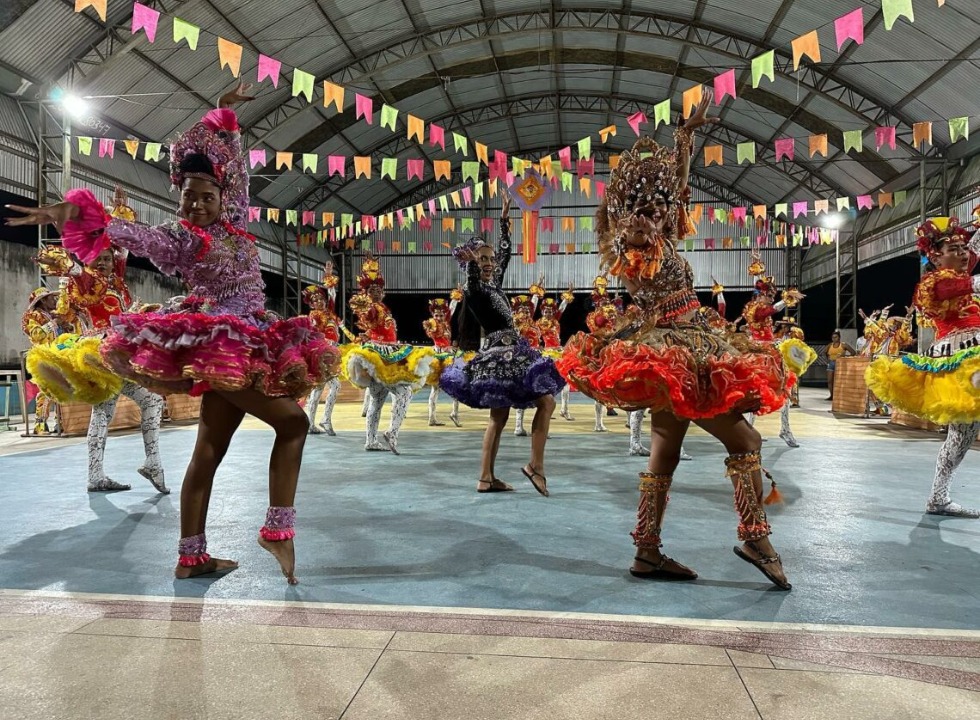 Quadrilha Mistura Gostosa, de Campina Grande, na Paraíba, será uma das atrações do rural maringá junino