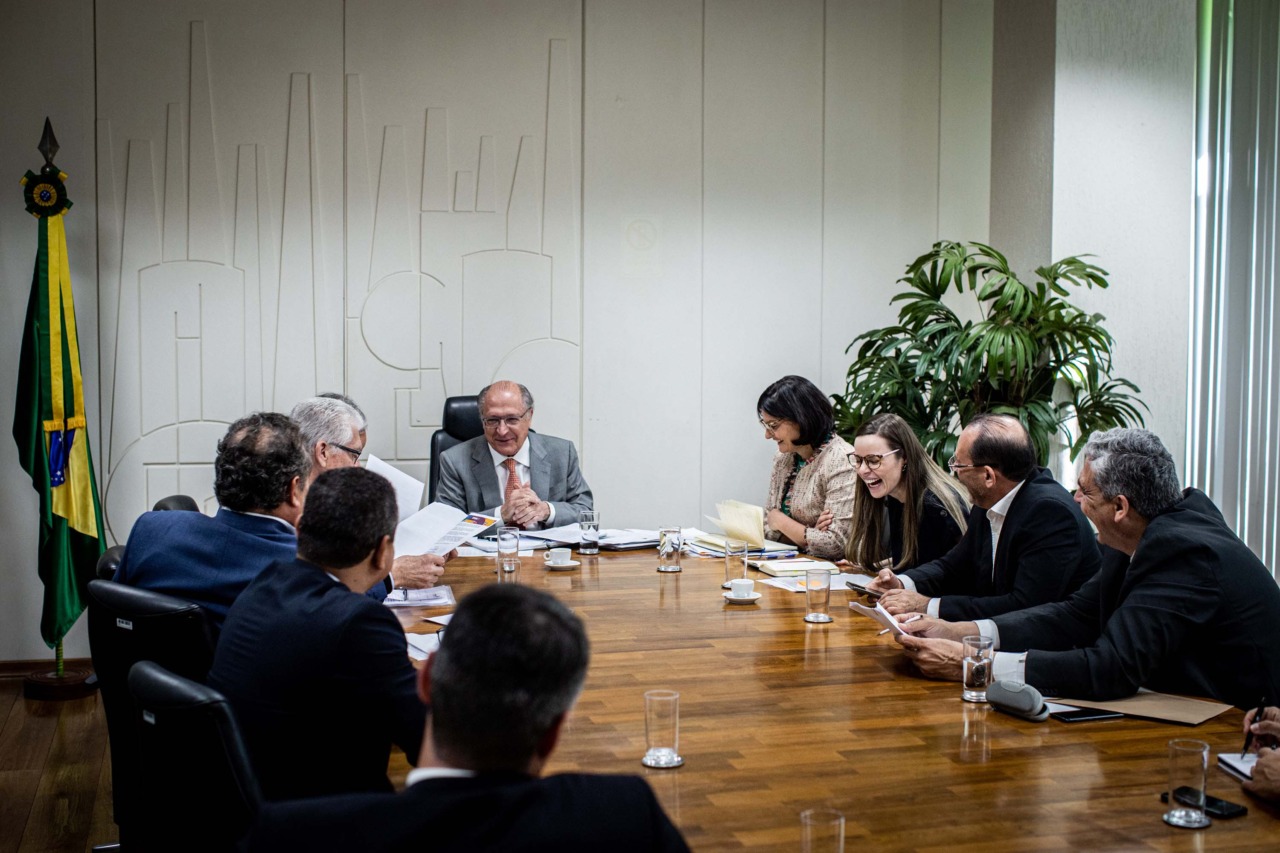 Geraldo Alckmin com secretários de agricultura