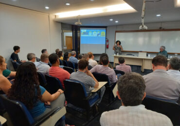Lideranças participam de encontro sobre cidades inteligentes na UEM