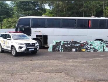 Polícia apreende mais de mil celulares sem nota fiscal em ônibus paranaense no interior de SP