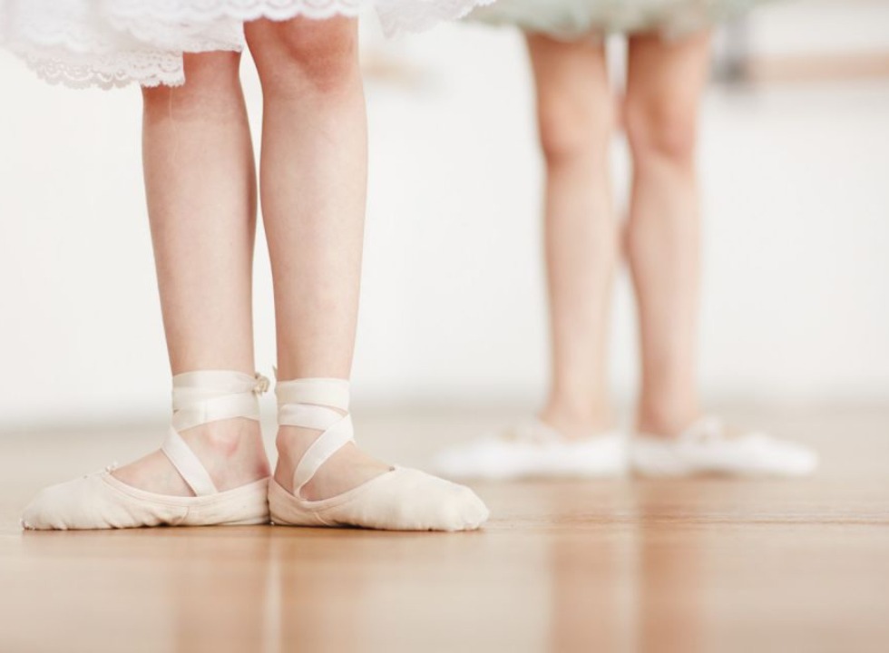 Inscrições abertas para aulas gratuitas de ballet clássico para crianças em Maringá