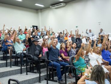 Servidores aprovam proposta de reajuste salarial da Prefeitura de Maringá