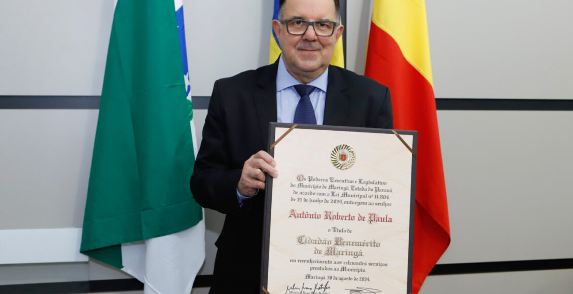 Camara Homenageia Jornalista Antonio Roberto De Paula Com Cidadania Benemerita