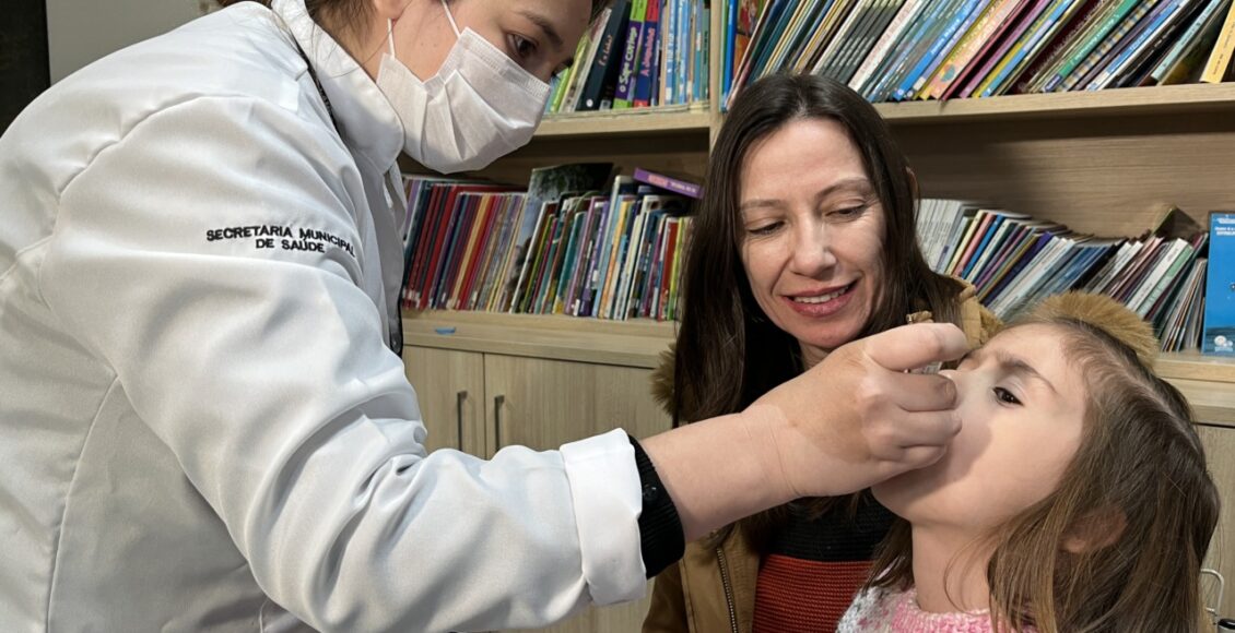 Com Mais De 160 Mil Doses Aplicadas Vacinacao Nas Escolas E Prorrogada No Parana