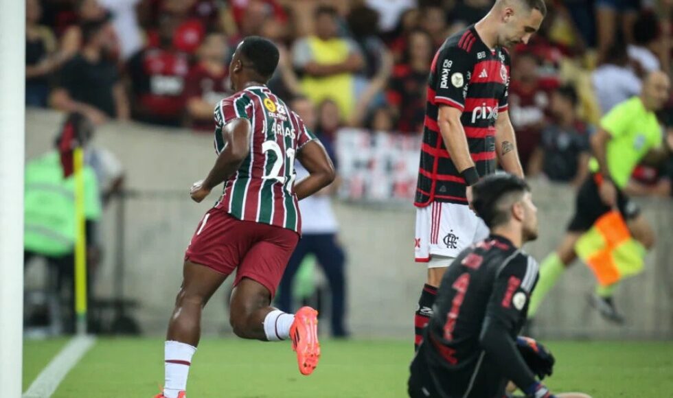 Brasileiro Fluminense E Eficiente E Derrota Flamengo Por 2 A 0 No Maracana