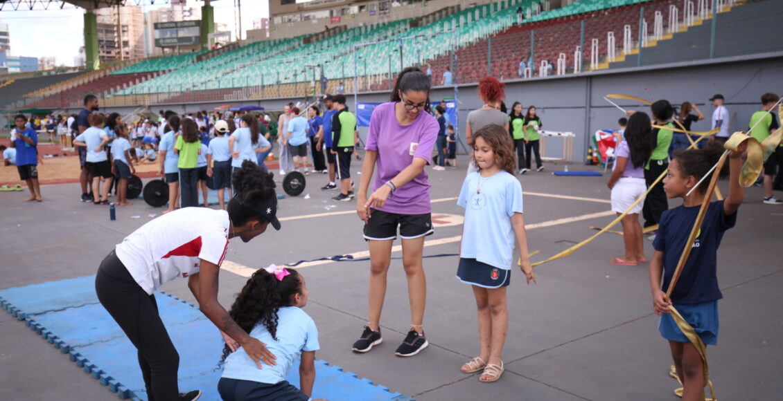 Com Atividades Esportivas E Recreativas E Recreativas Jogos Das Criancas Reunem Mais De 400 Participantes Em Maringa