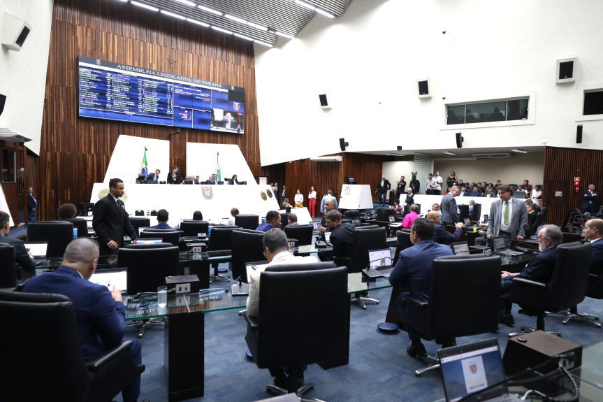 Deputados Do Parana Retomam Sessoes Plenarias Na Assembleia Apos Obra E Eleicoes