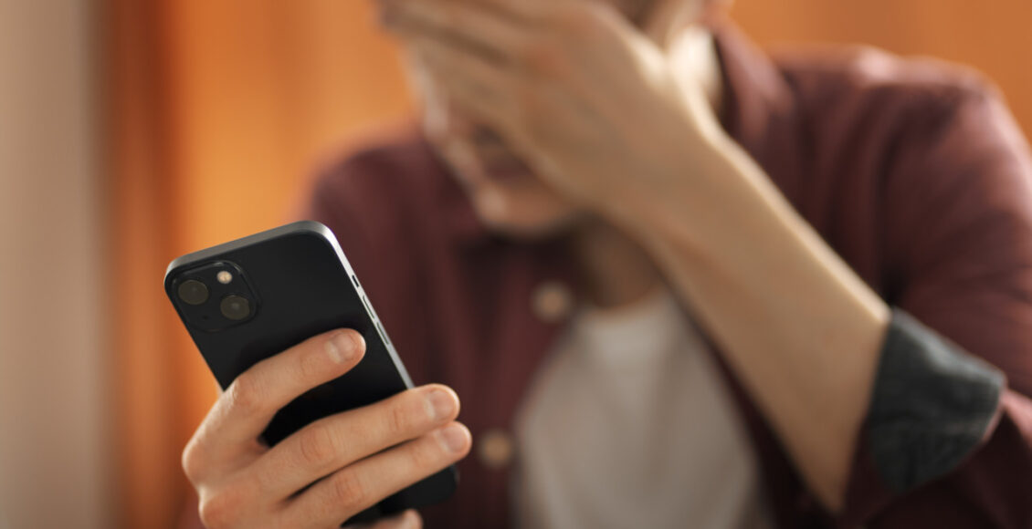 Medium Shot Suffering Teenager Being Cyberbullied