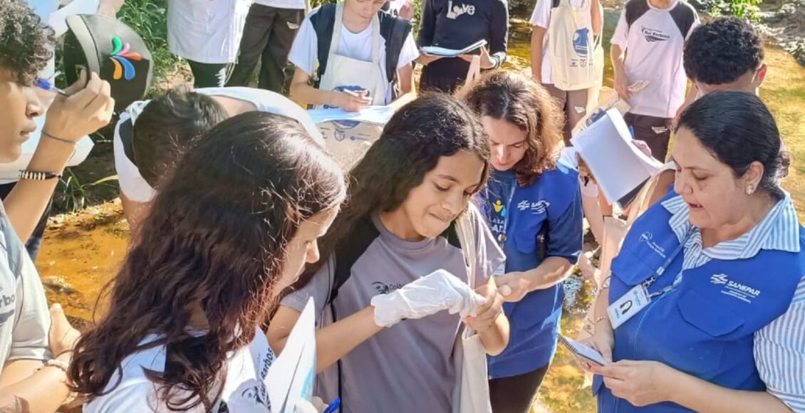 Estudantes De Distrito De Maringa Analisam Agua Do Ribeirao Centenario