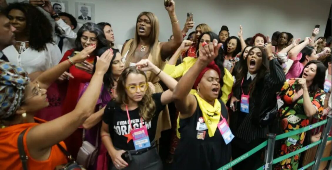 Sob Protestos Ccj Da Camara Aprova Pec Que Proibe Aborto Legal