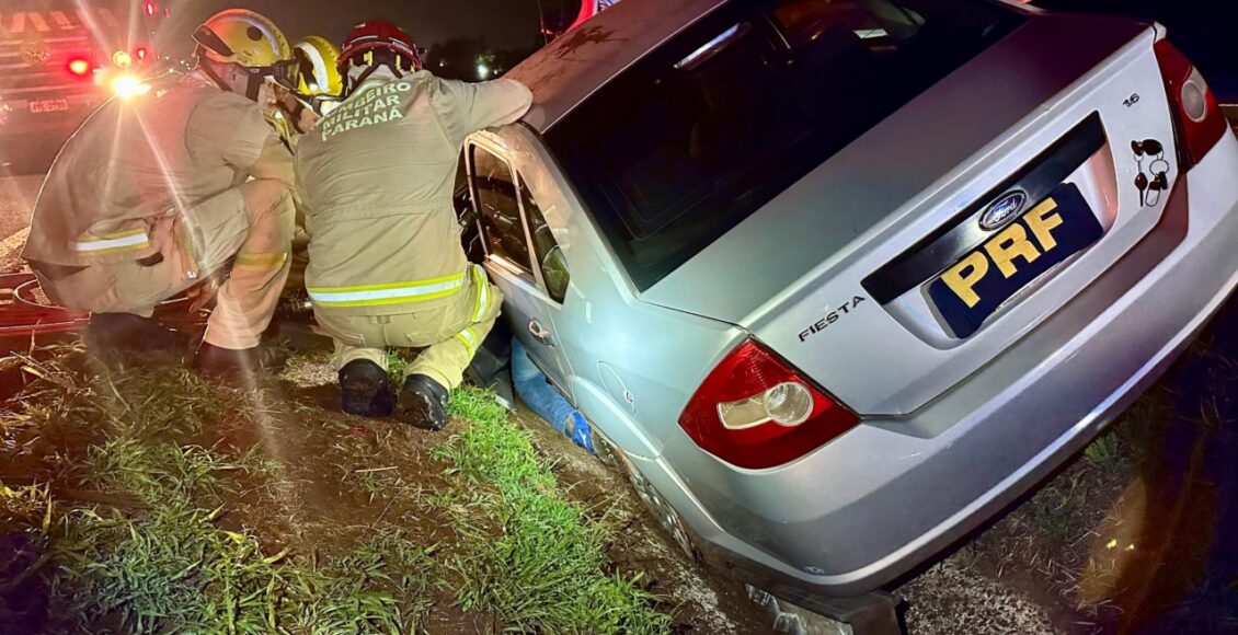 Video Traficante Tenta Fugir Da Policia Mas Acaba Preso Ao Pular De Carro Em Movimento