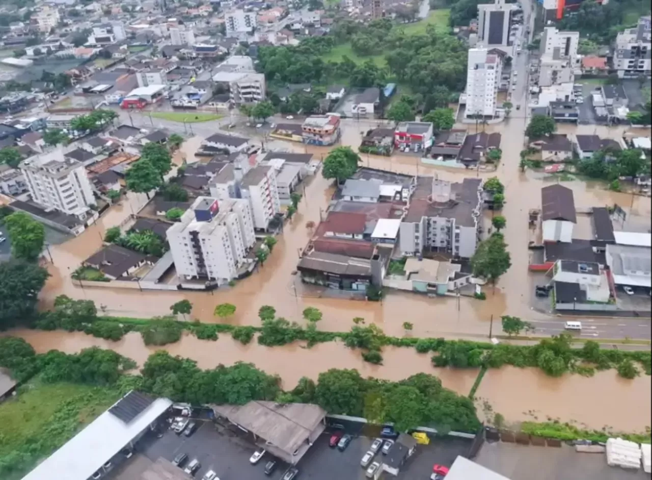 Chuvas Intensas Atingem Santa Catarina E Causam Alagamentos Maring Post