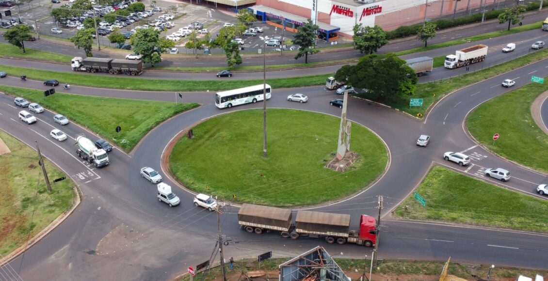 Menino De 11 Anos E Atropelado Enquanto Andava De Bicicleta Na Rotatoria Do Shopping Catuai