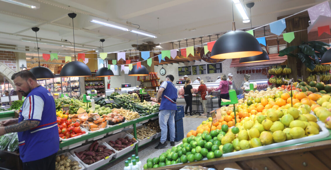 Mercado Frutas Verduras0001 0