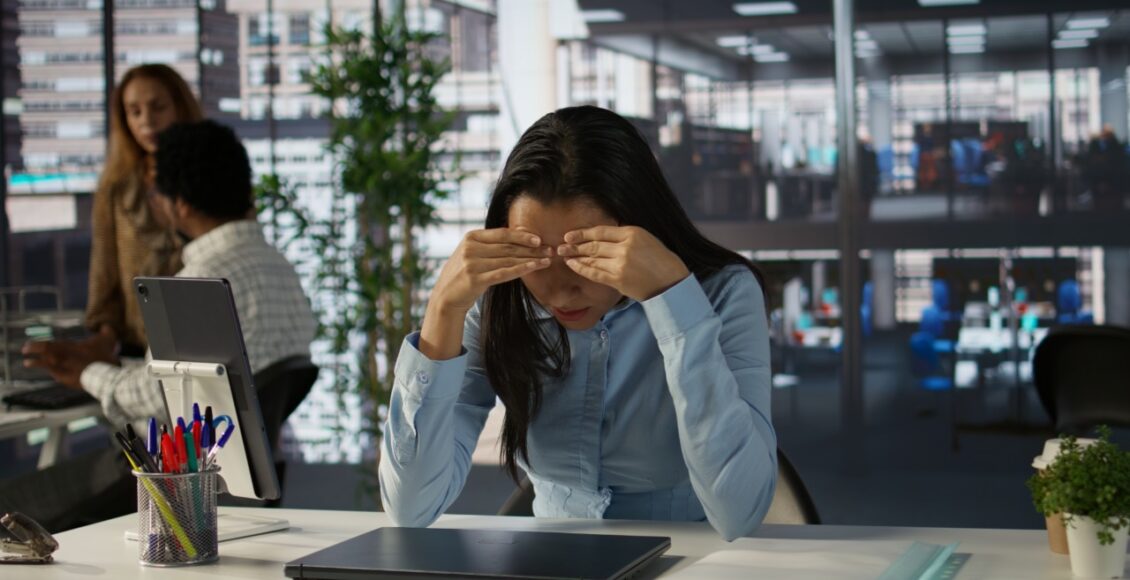 Overwhelmed Indian Businesswoman Faces A Tough Day At The Office