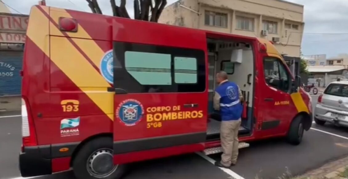 Motociclista Fica Ferido Ao Colidir Com Porta De Carro Aberta Por Crianca