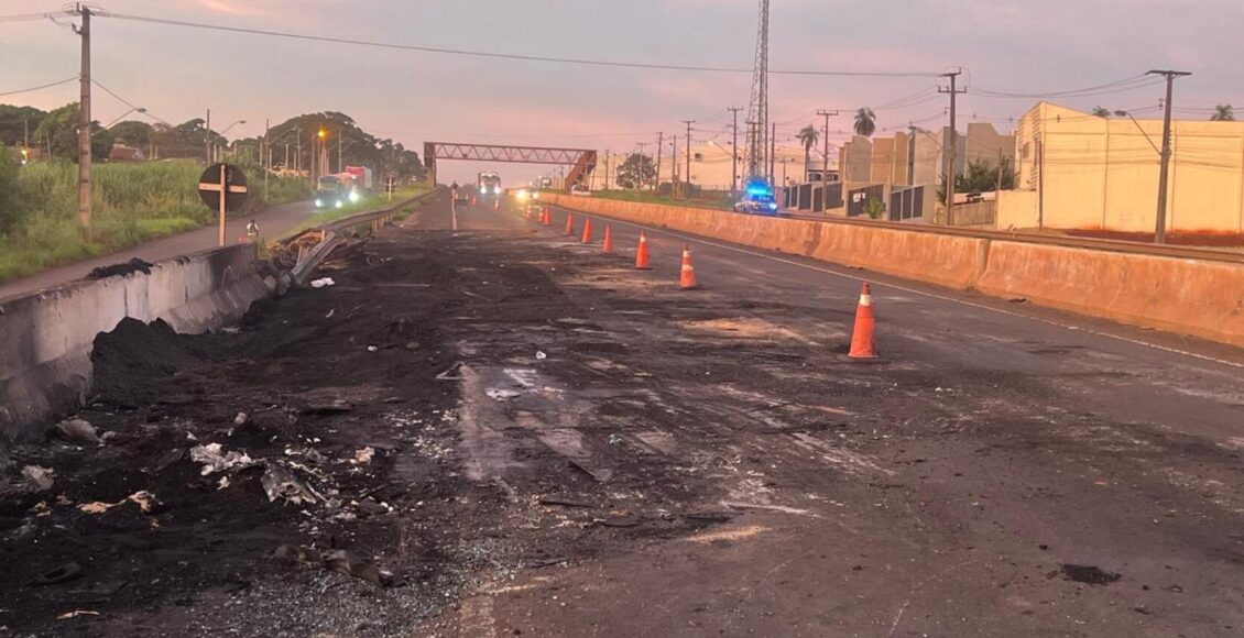 Apos Acidente E Incendio Com Duas Mortes Contorno Norte E Parcialmente Liberado