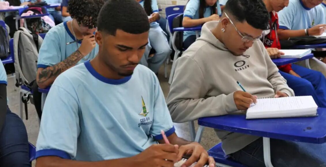 Pe De Meia Paga R 1 Mil A Alunos Dos Anos Iniciais Do Ensino Medio