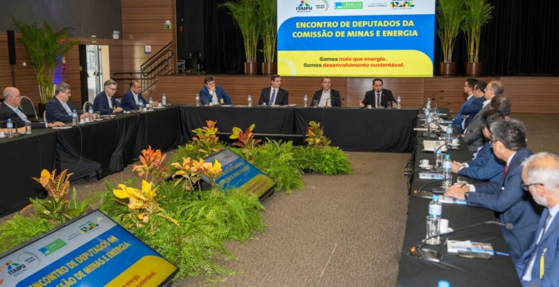 Itaipu Recebe Encontro Da Comissao De Minas E Energia Da Camara Dos Deputados