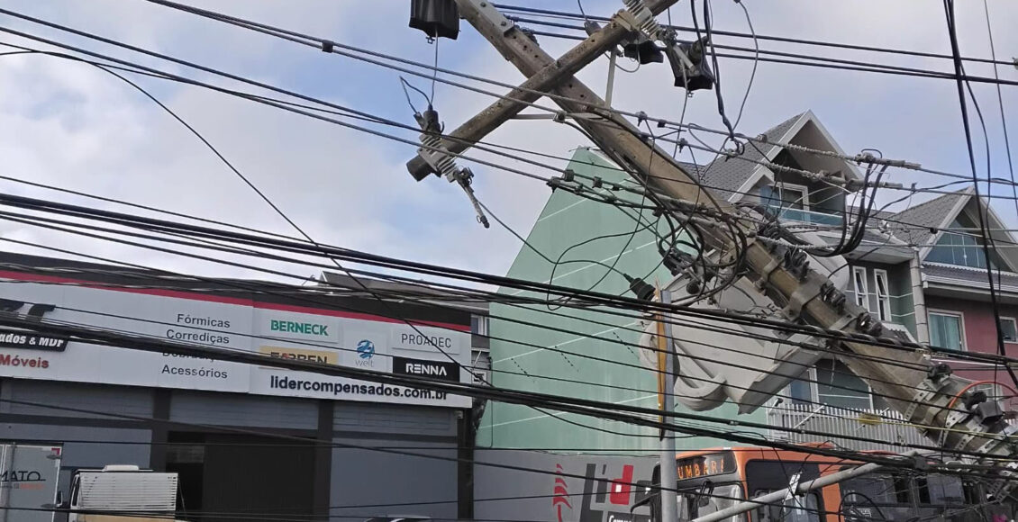Quebra De Poste Pinheirinho Nossa Senhora Do Sagrado Coracao 2