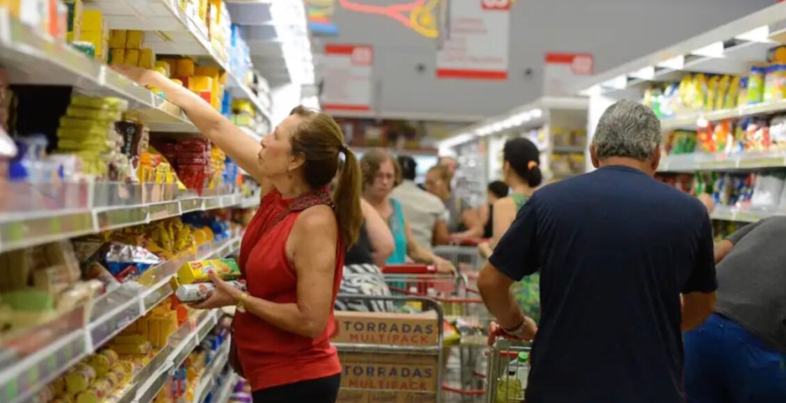 Consumo Das Familias Brasileiras Segue Em Alta No Mes De Abril