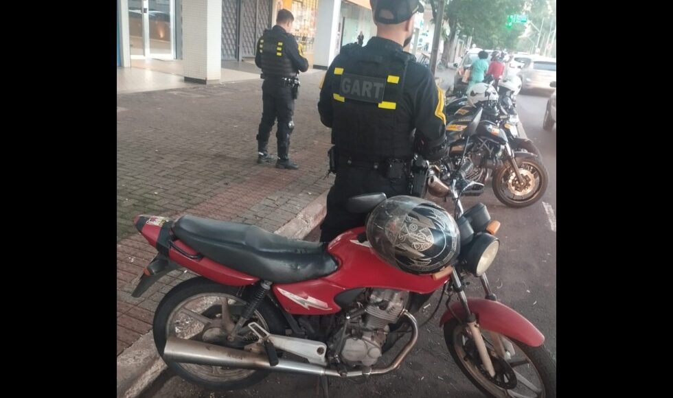 Homem Foge De Abordagem E Moto E Apreendida Com Mais De R 40 Mil Em Dividas Em Maringa