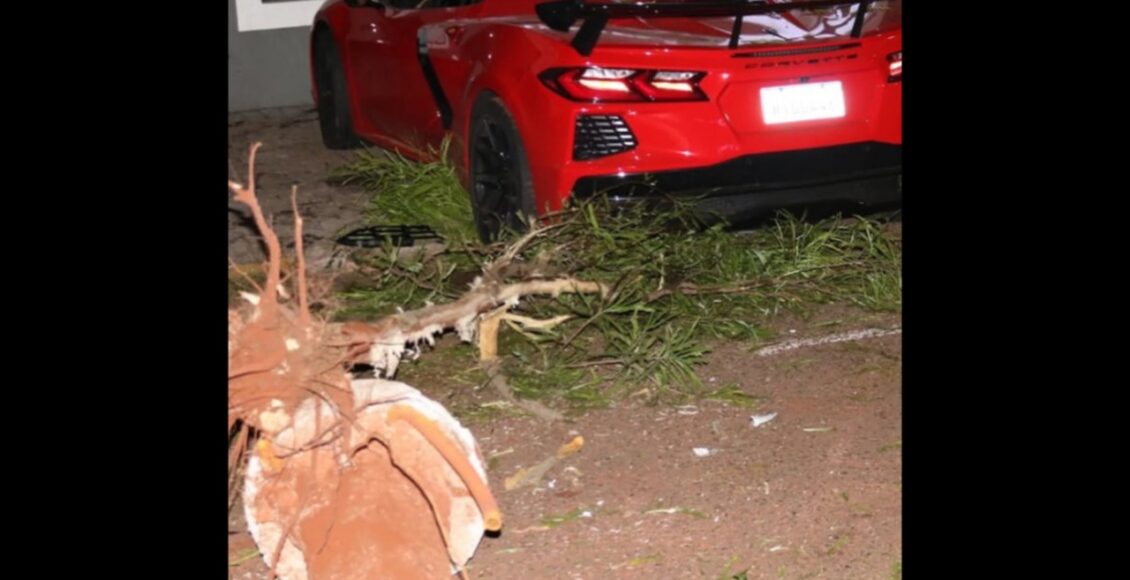 Video Carro De Quase R 1 Milhao Faz Manobras Perigosas E Bate Contra Arvore Na Regiao