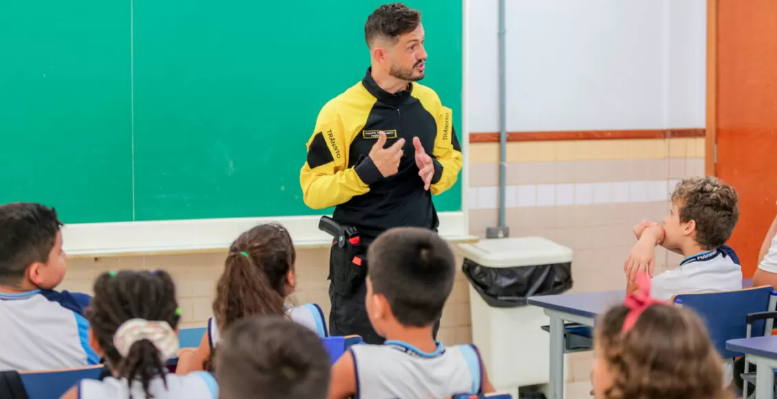 Alunos Das Escolas Municipais De Maringa Se Formam No Projeto Transito Em Sala De Aula