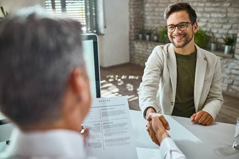Cinco Erros Fatais Em Entrevistas De Primeiro Emprego Como Evita Los E Conquistar A Vaga Dos Sonhos