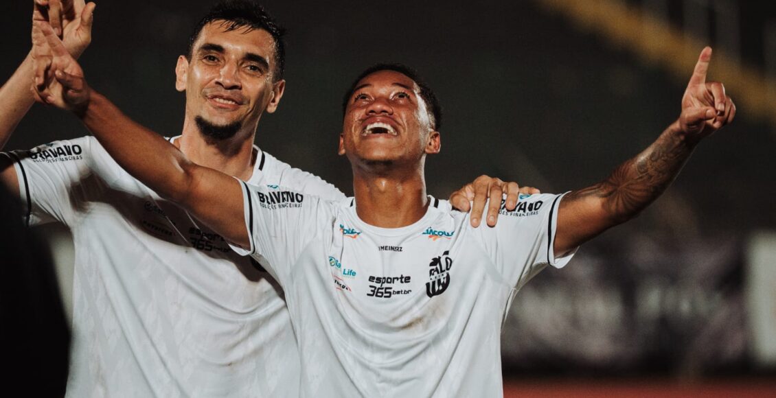 Galo Maringa Goleia O Toledo Por 7 A 0 E Confirma Classificacao Para As Semifinais Da Divisao De Acesso