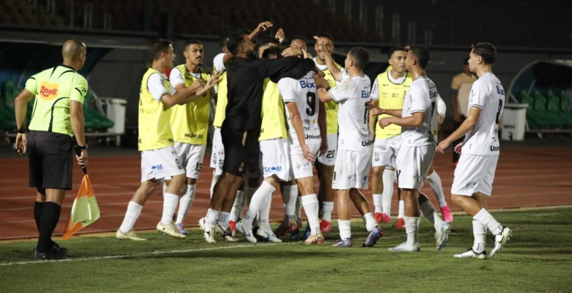 Galo Maringa Vence O Batel E Garante A Primeira Colocacao Geral Da Divisao De Acesso