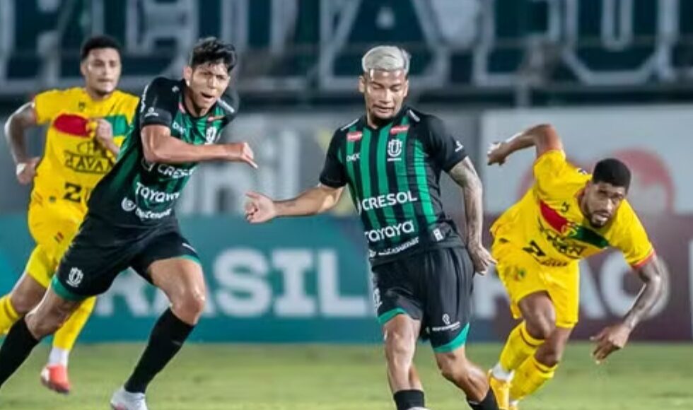 Na Sumula Arbitro Relata Arremesso De Bomba No Gramado Durante Maringa Fc X Brusque