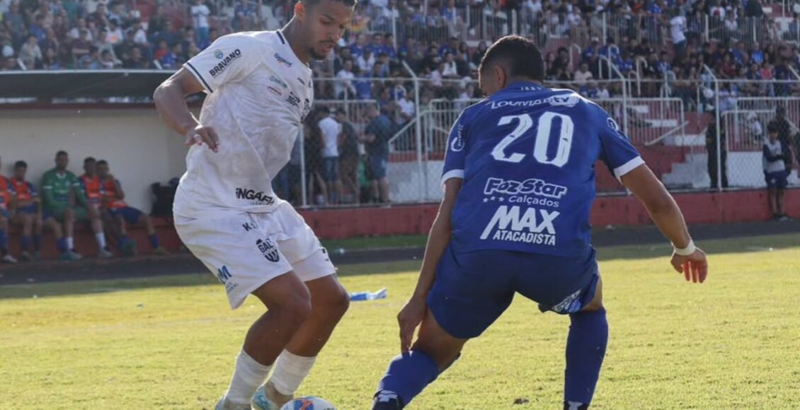Segundona Do Campeonato Paranaense Galo Maringa E Foz Empatam Em 2 A 2 E Decidem Tudo No Jogo De Volta