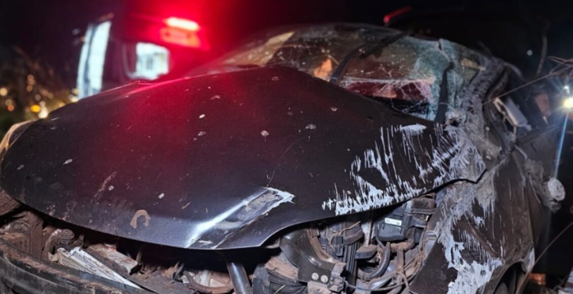 Dois Jovens Ficam Feridos Em Capotamento No Contorno Sul De Maringa Motorista Admitiu Ter Atendido Celular