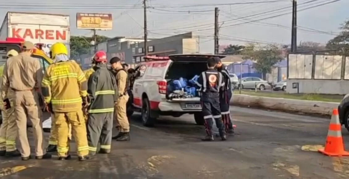 Motociclista Morre Apos Colisao Contra Caminhao Na Avenida Colombo Em Maringa