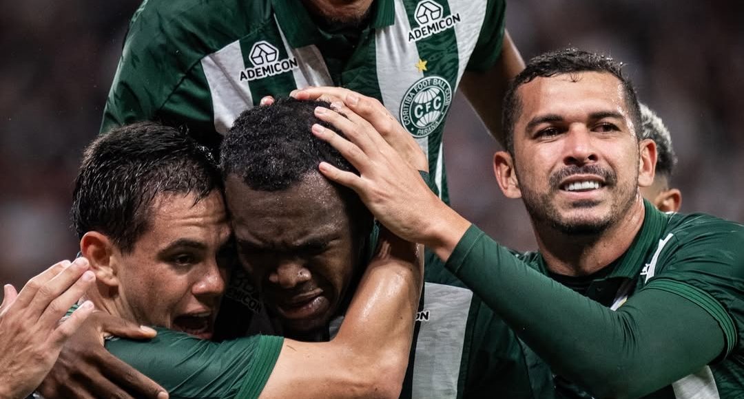 Coritiba surpreende, vence Corinthians fora de casa e dispara na tabela do Brasileirão