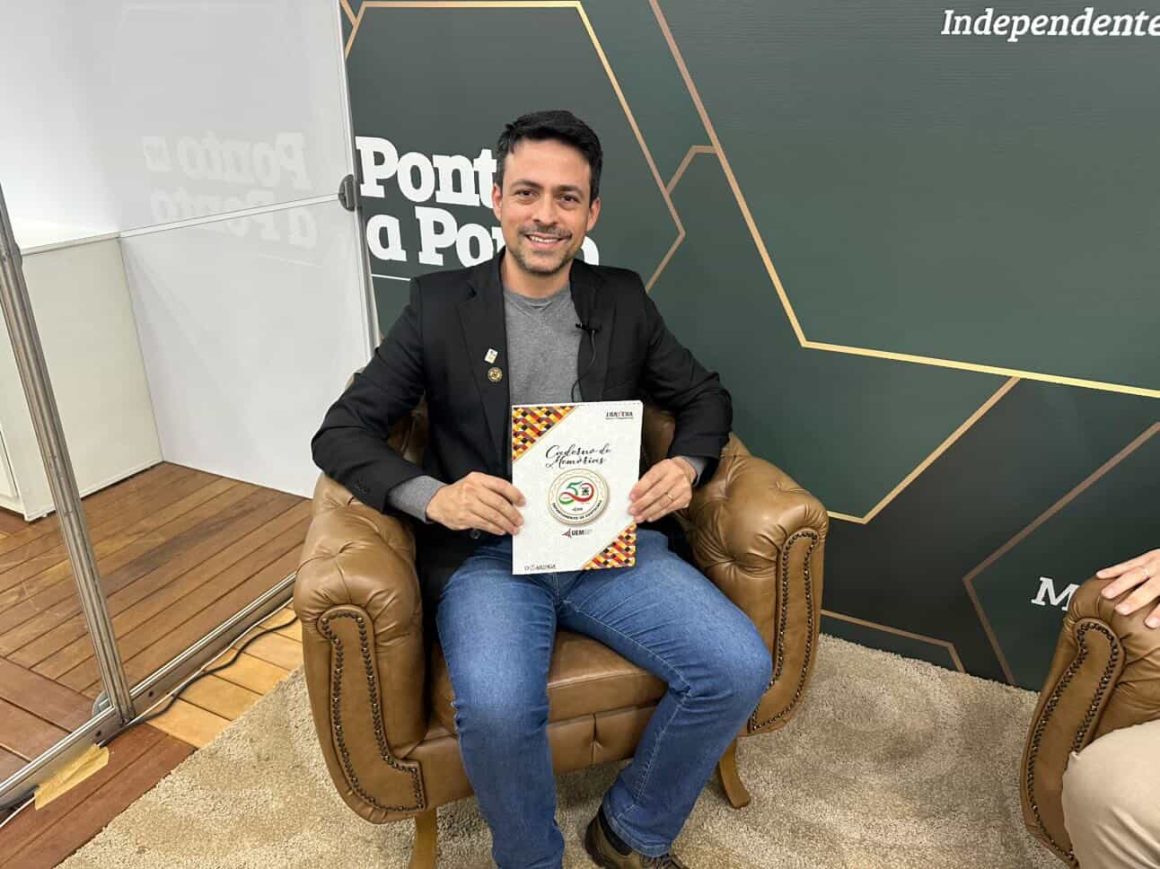 Durante Expoingá, Departamento de Zootecnia da UEM lança livro de memórias