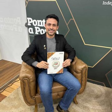 Durante Expoingá, Departamento de Zootecnia da UEM lança livro de memórias