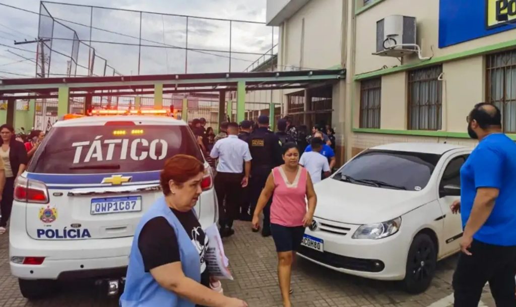 atentado a tiro escola acre
