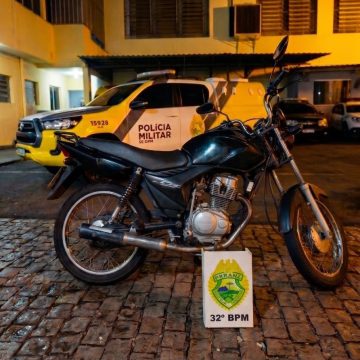 Moto com mais de R$ 30 mil em multas de trânsito é apreendida em Sarandi